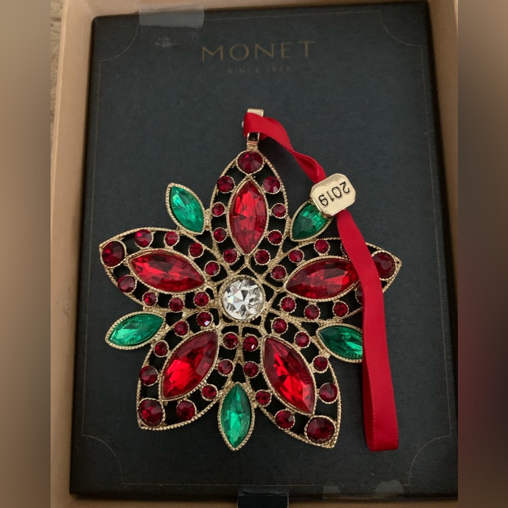 Monet Christmas crystal star ornament 2019